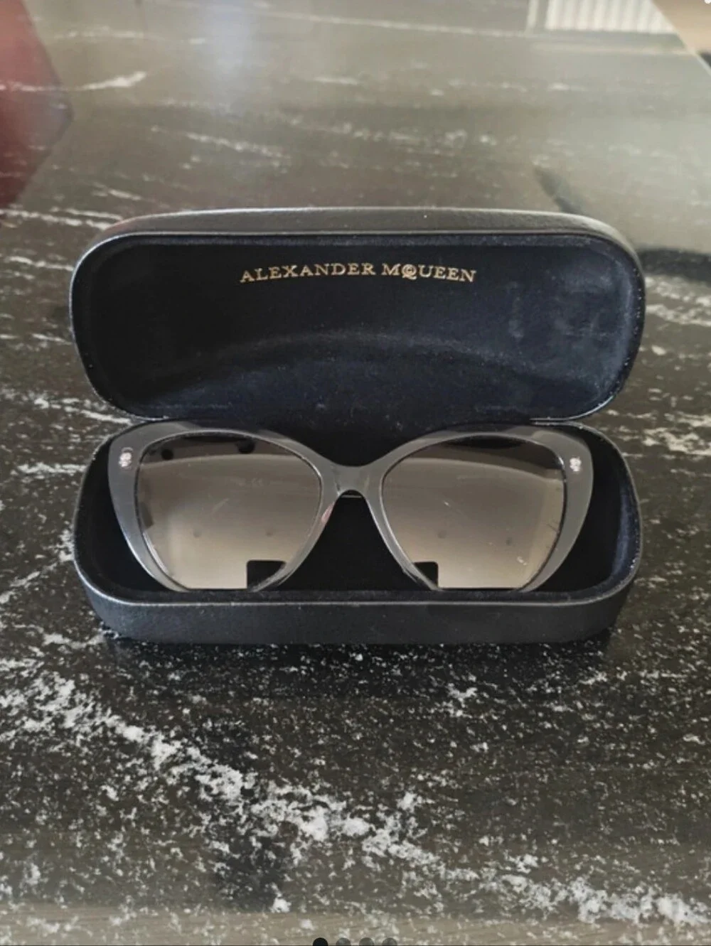 Alexander McQueen Grey Gradient Cat-Eye Sunglasses